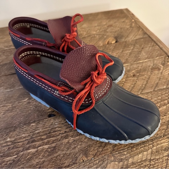 L.L. Bean Navy Duck Boots Leather Rubber Moc - Picture 8 of 16